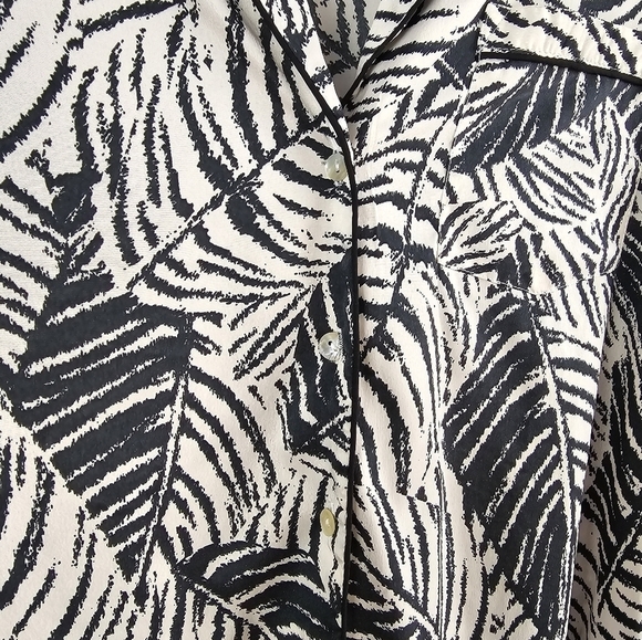 CYNTHIA‎ ROWLEY Sleepwear Palm Print Button-up Nightshirt Black Women’s Size M - Picture 6 of 13